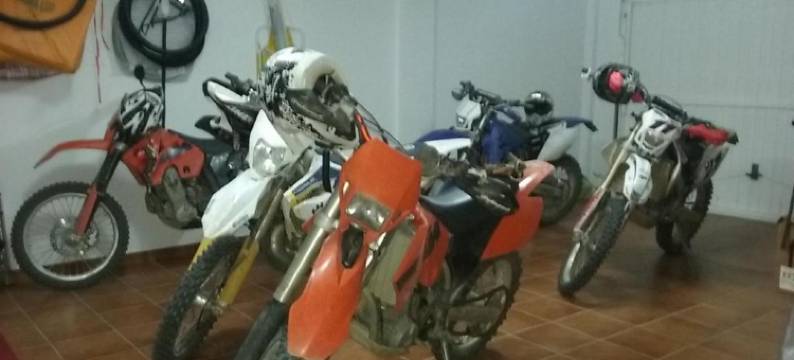 奎尔克斯公寓酒店(Casa Quercus Con Piscina Privada)图片