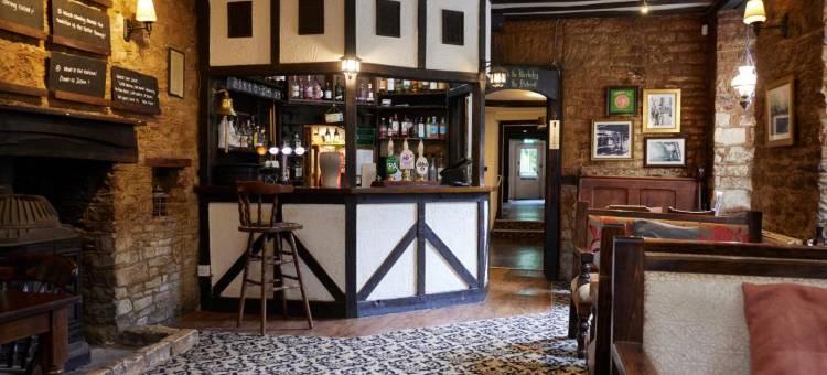 泰特伯里霍尔猎人酒店 - 格林国王旅馆(Hunters Hall Inn by Greene King Inns)图片