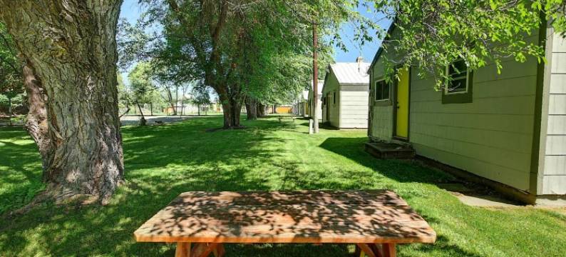 放空一阵小屋酒店(Idle A While Cabins)图片