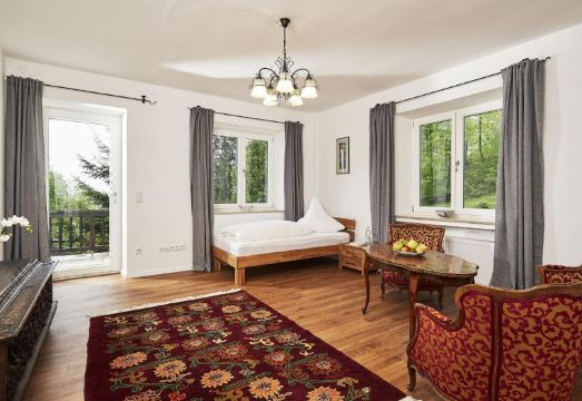 Villa Sawallisch Hotel Overview