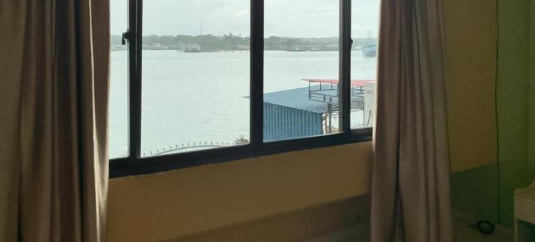 丹戎槟榔劳特再也酒店(Hotel Laut Jaya Tanjung Pinang RedPartner)图片