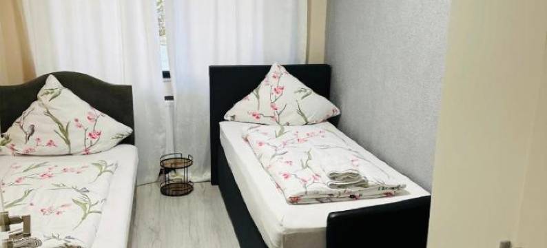 Carla Maria S Hause图片