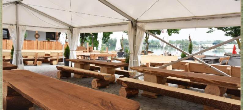 希豪斯马明格酒店(Seehaus Mamming - Hotel - Schlaffässer - Biergarten - Camping)图片