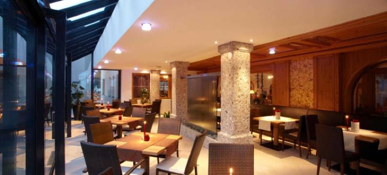 施瓦泽阿德勒酒店(Hotel Schwarzer Adler)图片