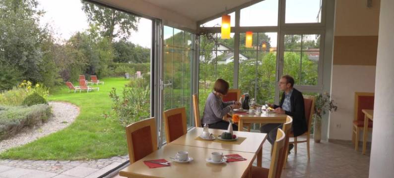 拉伦森兰德酒店(Landhotel Larenzen)图片