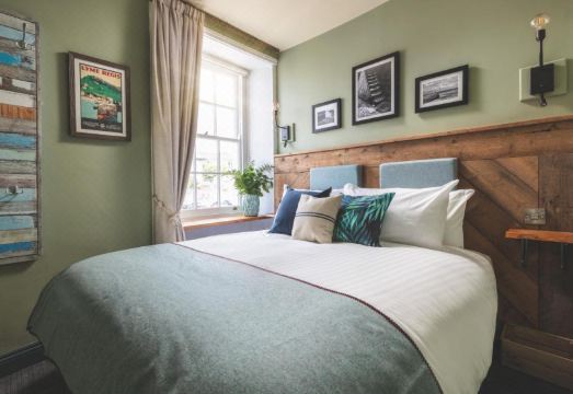 Rock Point Inn Hotel Overview