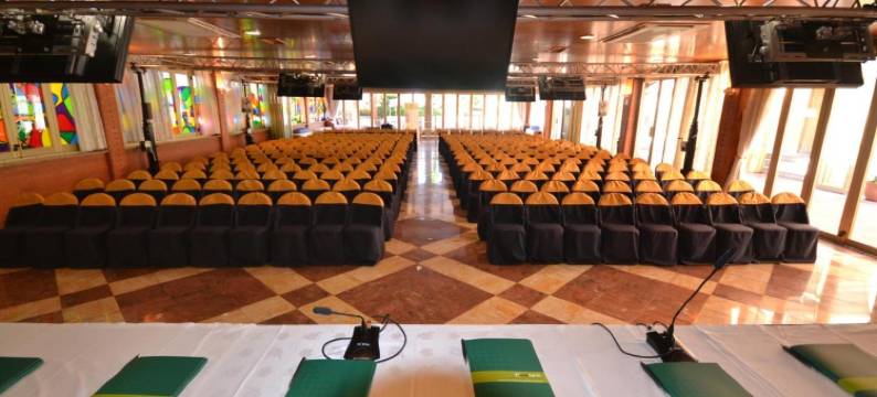 索尔维酒店及餐厅(Hotel Restaurant Sol I VI)图片