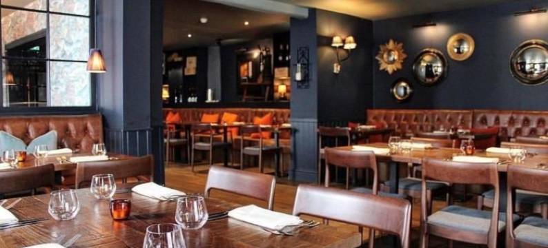 内维尔阿姆斯酒店(Nevill Arms Inn)图片