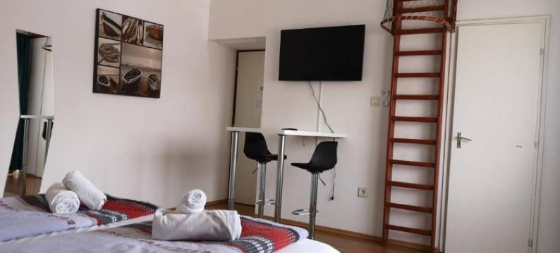 帕顿保龄球酒店(Parton Hotel & Bowling)图片