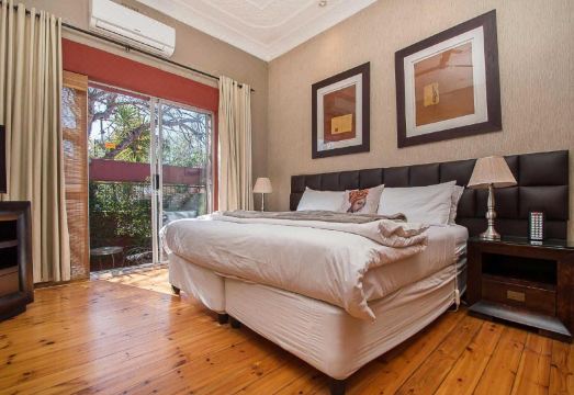 Saffron Guest House Hotel Overview