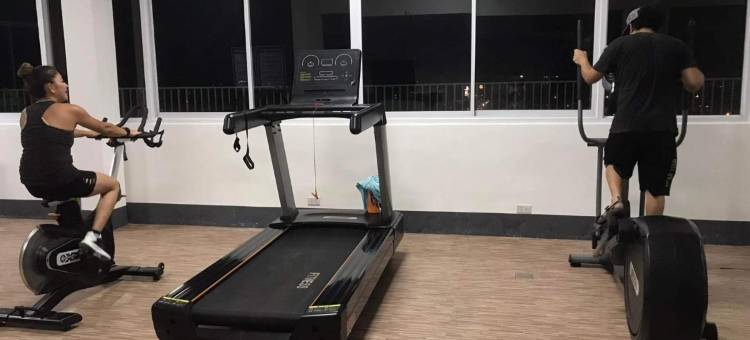 Primavera City Brand New Condo Uptown Cagayan de Oro with Pool and Gym One Minute Walk from Mall图片