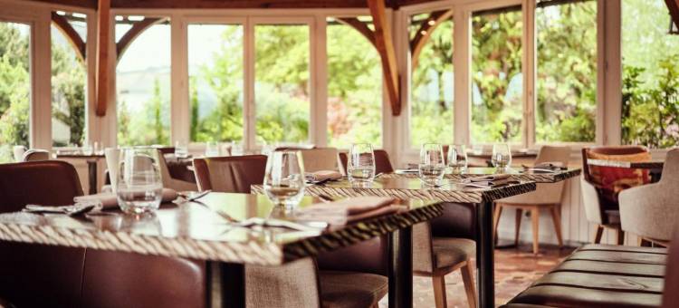 德拉图尔奧克索瓦酒店(Hostellerie de la Tour d'Auxois)图片