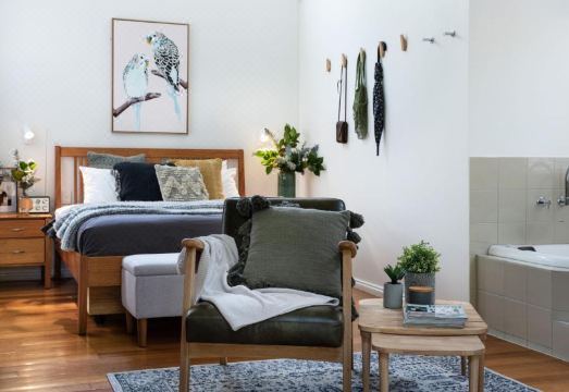 Sorella Hotel Overview