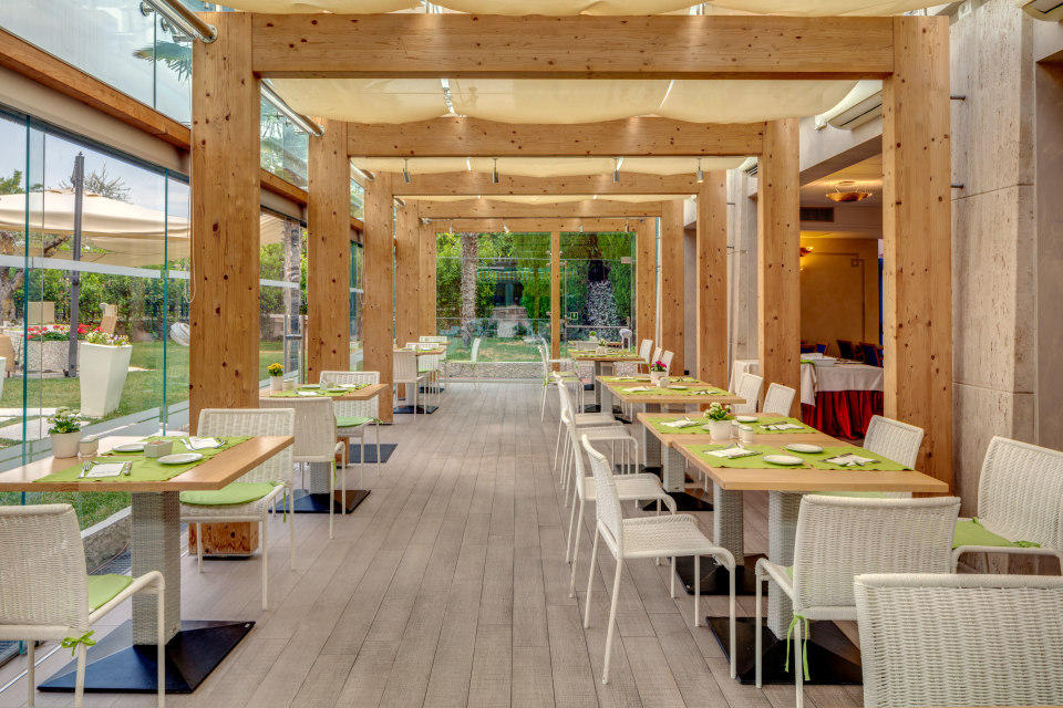 Hotel Sportsman Over view