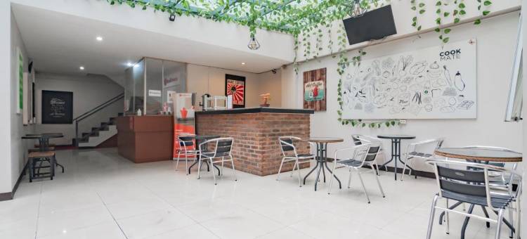 红多兹Plus酒店-达戈波乔克3号(RedDoorz Plus @ Dago Pojok 3)图片