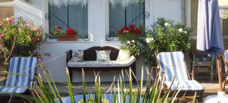 森特克里斯托夫畔佐酒店(Szent Kristof Panzio)图片