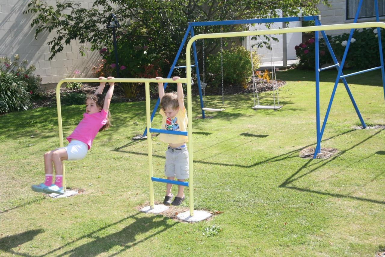 AAA Thames Court MotelOver view