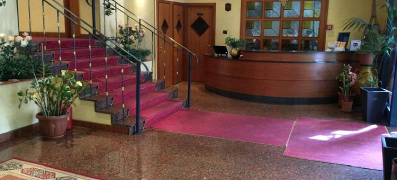 萨旺特酒店(Savant Hotel)图片