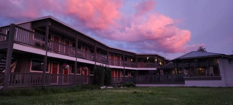 坎贝尔河河滨旅馆(Campbell River Lodge)图片