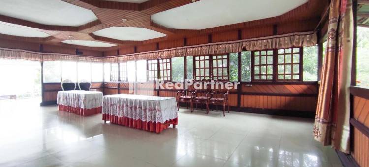 马卡腾博托莫洪米特拉红门酒店(Hotel Makatembo Tomohon Mitra RedDoorz)图片