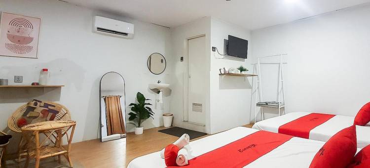 RedDoorz at Villa Zea Sayangheulang Garut图片