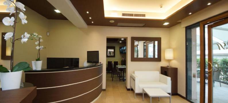 克拉林 14 号多里酒店(Hotel Clarin 14 by Dori)图片