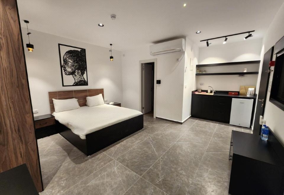 Zozo GuesthouseHotel Overview