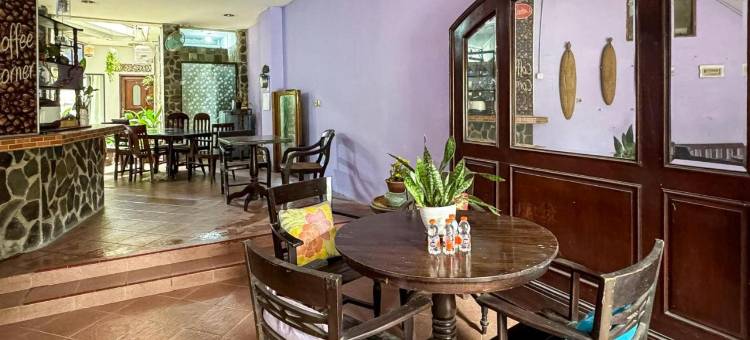 Lathysha Family Guesthouse Syariah RedPartner图片