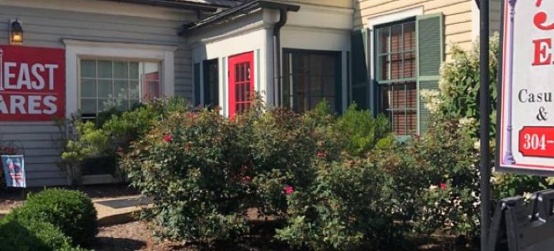 霍华溪旅馆(Howard's Creek Inn)图片