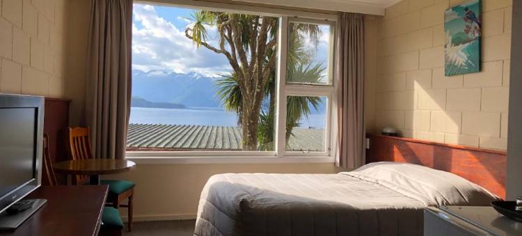 马纳普里湖景汽车旅馆(Te Anau Manapouri Lake Hotel)图片