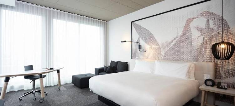 Escad 酒店 Quartier DIX30(Hôtel Escad Quartier DIX30)图片