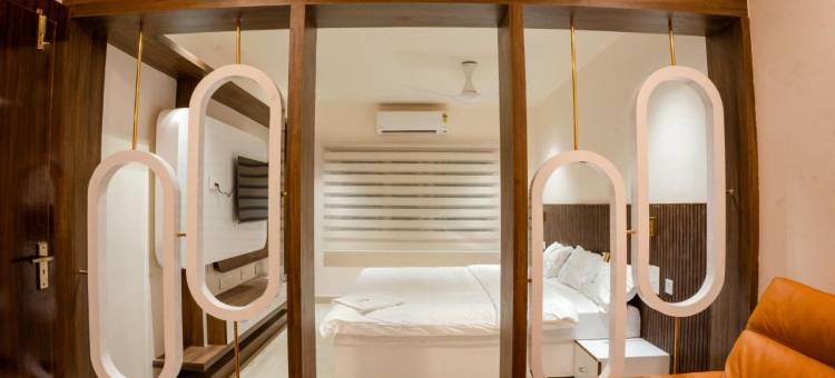 Sri Senthoor Velavan Palace SSV Palace图片