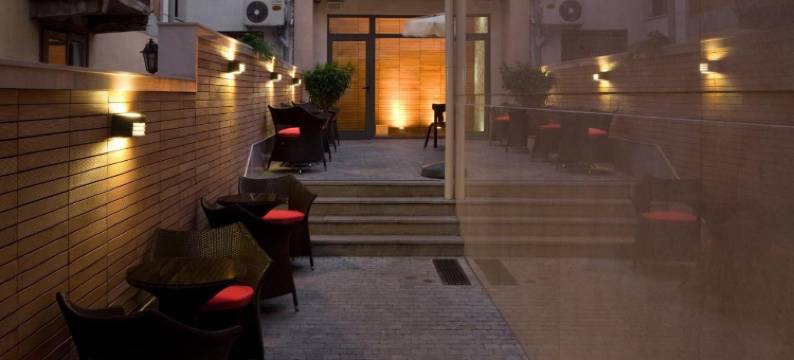 名居酒店(Famous House)图片