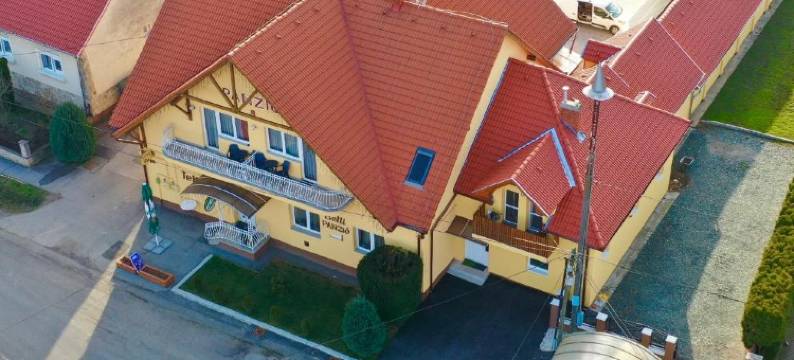 贝缇里帕兹奥旅馆(Betli Panzió)图片