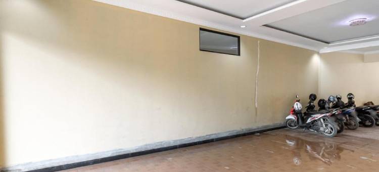 接近Banyumanik收费公路出口的RedDoorz Syariah(RedDoorz Syariah Near Exit Toll Banyumanik Semarang)图片