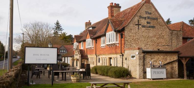 多格屋酒店 - 格林国王旅馆(Dog House by Chef & Brewer Collection)图片