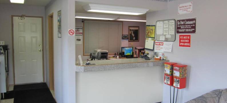 温德姆速8酒店 克利尔沃特 BC(Super 8 by Wyndham Clearwater BC)图片