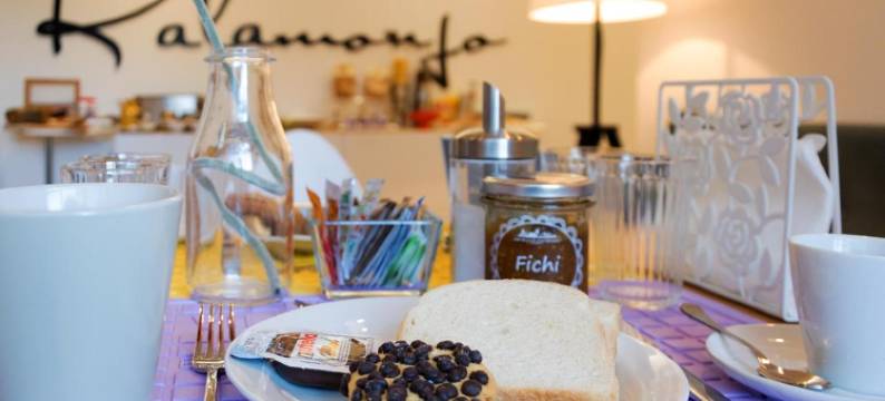 卡拉蒙霍套房客房酒店(Kalamonjo Suite&Rooms)图片