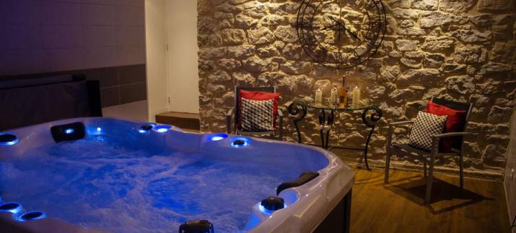 德拉维恩岸上酒店(Logis hôtel Aux Berges de l'Aveyron)图片