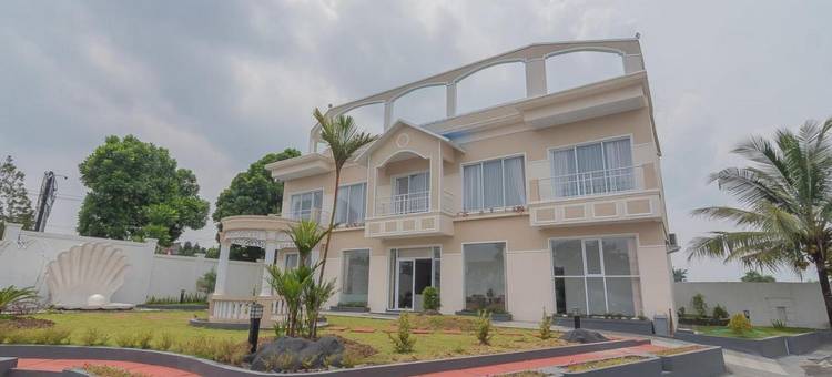 红多兹伊斯兰酒店@打横市穆蒂亚拉大别墅(RedDoorz Syariah @ Villa Grand Mutiara Tasikmalaya)图片