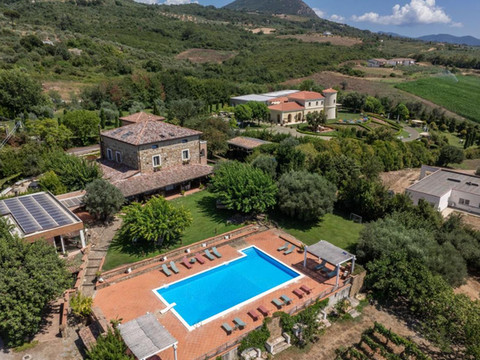 卡萨莱吉安切萨雷农场别墅