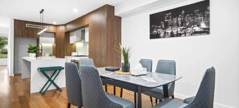 朗宸自然木质风轻奢度假屋(威洛比)(Luxury Retreat & Spacious 4BR House in Willoughby)图片