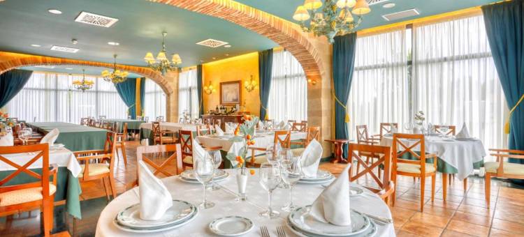 阿尔马桑别墅酒店(Hotel Villa de Almazan)图片