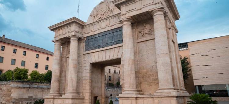 Safestay Cordoba Mezquita Catedral图片