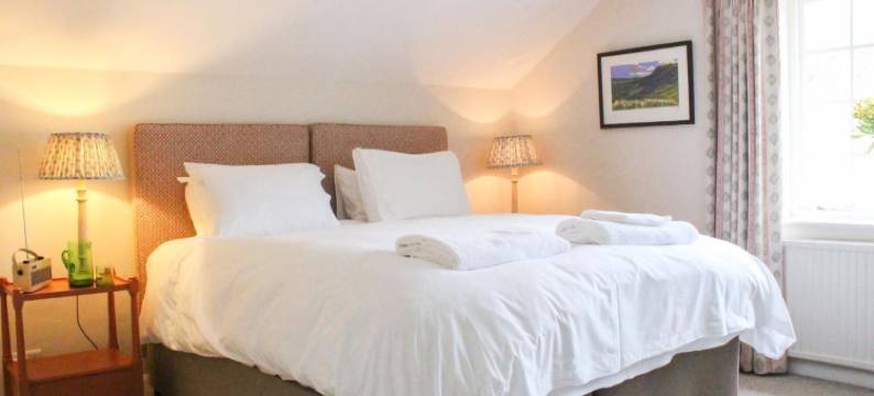 奎恩斯亚姆斯酒店(The Queens Arms)图片