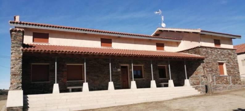 阿尔伯格萨尔瓦堤拉别墅酒店(Albergue Villa de Salvatierra)图片