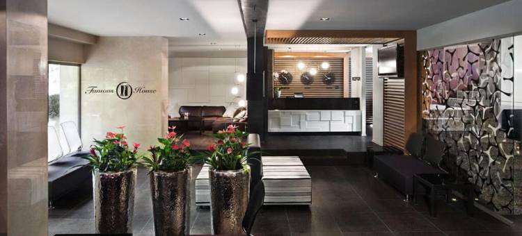 名居酒店(Famous House)图片