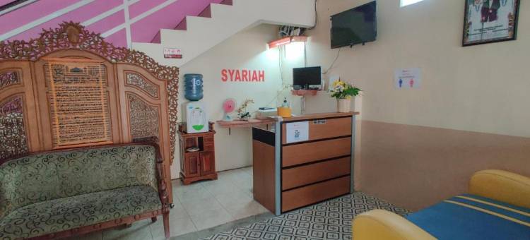 三宝垄阿尤宁清真宾馆-红门酒店合作(Ayuning Guest House Syariah Semarang Mitra RedDoorz)图片