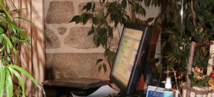 崔纳克布拉席尔酒店(Logis Hôtel Restaurant la Brasserie)图片