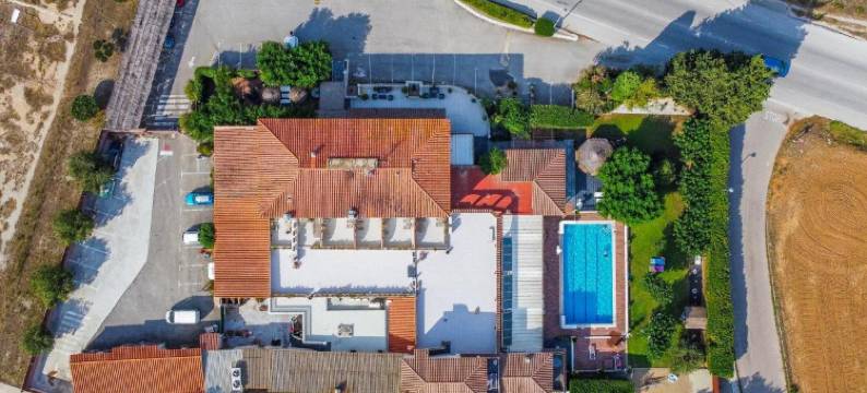 菲格雷斯公园酒店(Hotel & Restaurant Figueres Parc)图片